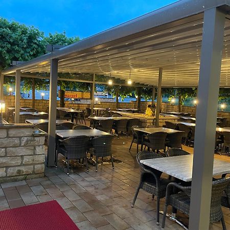 Lightplace • Groessere Gruppen • 4 Einzelzimmer • Boxspring • Smart Tv • Biergarten • Restaurant ブラウンシュバイク エクステリア 写真