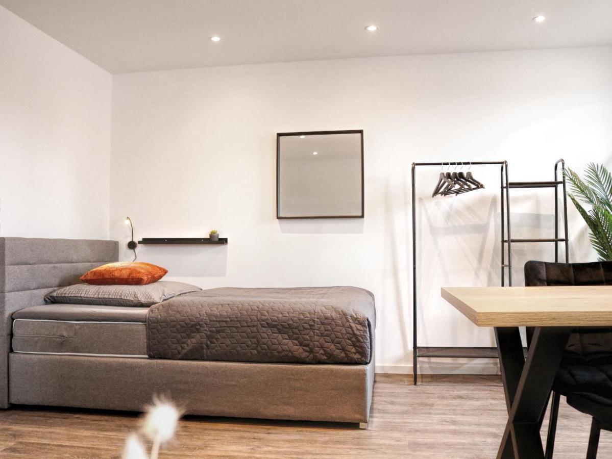 Lightplace • Groessere Gruppen • 4 Einzelzimmer • Boxspring • Smart Tv • Biergarten • Restaurant ブラウンシュバイク エクステリア 写真