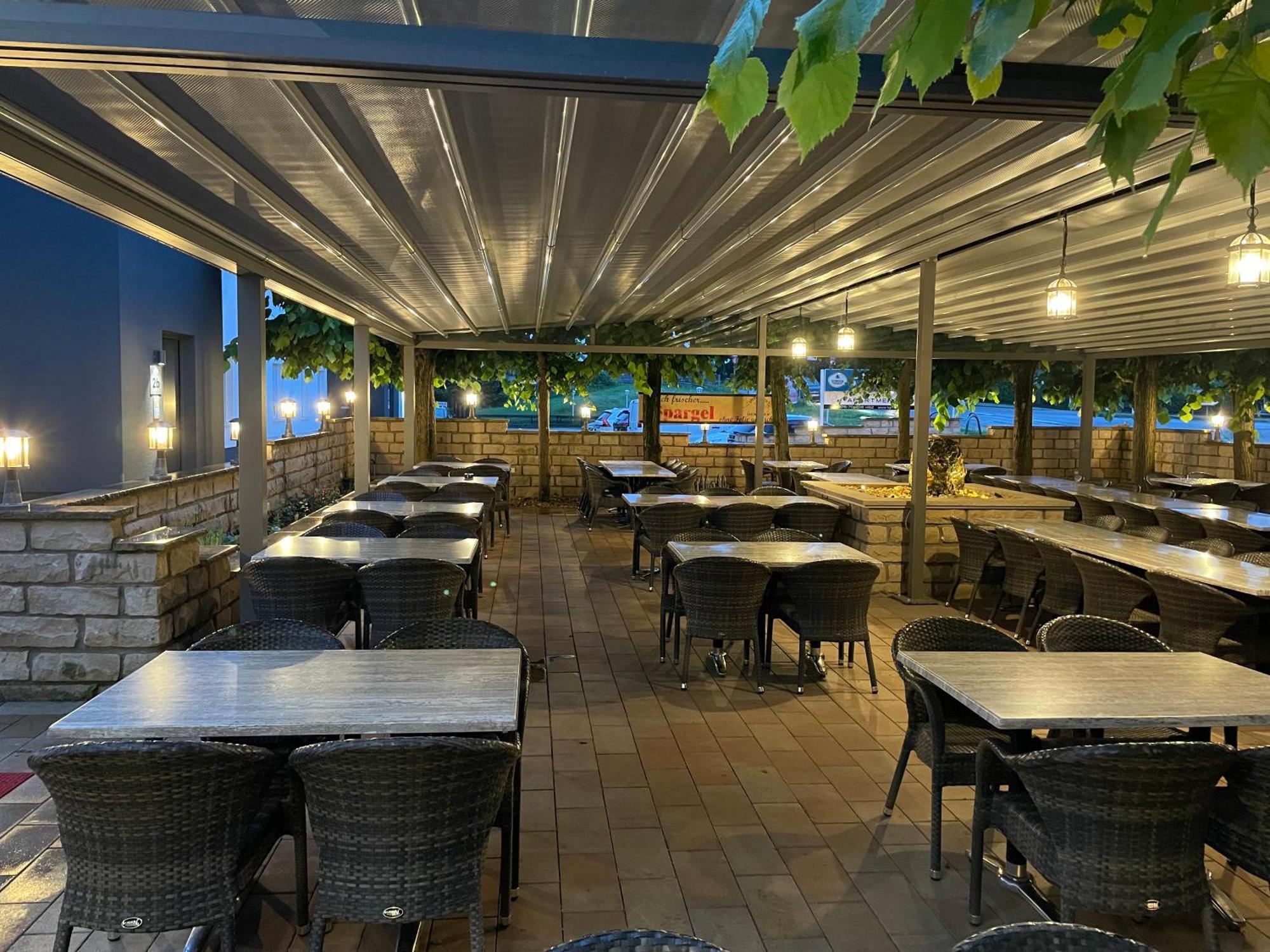 Lightplace • Groessere Gruppen • 4 Einzelzimmer • Boxspring • Smart Tv • Biergarten • Restaurant ブラウンシュバイク エクステリア 写真